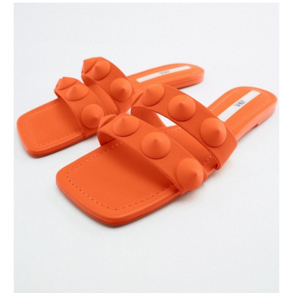 ZARA FLAT RUBBERIZED STUDDED SANDALS